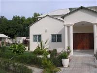 5 Bedrooms- Unfurnished, Swimm...